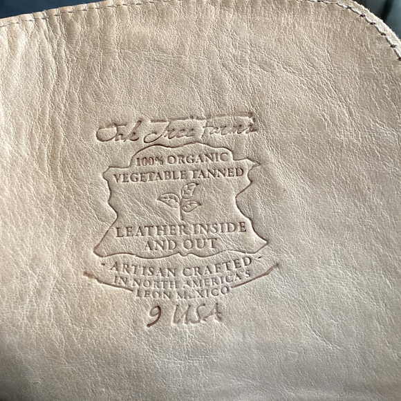 LEATHER VICTORIAN DISTRESSED BOOTS 9 + WIDE - COTTAGECORE - Picture 8 of 8